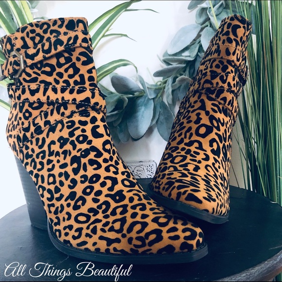 🐾Qupid Leopard Stack Heel Booties - Picture 3 of 9